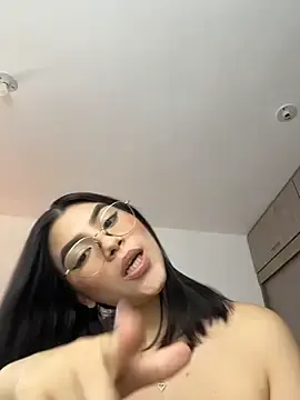 Stripchat Watch Live Sex Cams of Julieta_Hornyx