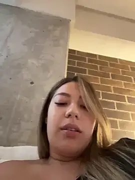 Stripchat Best live sex cam show of Latina_vanessa