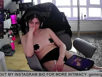 Stripchat Best live sex cam show of Gamergirl-Linela