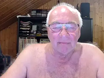 Stripchat Free Live Porn of biggandybig