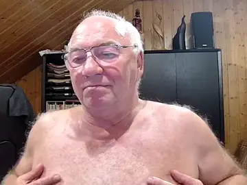 Stripchat Best Webcam of biggandybig