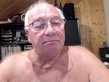 Stripchat Sex Cam of biggandybig