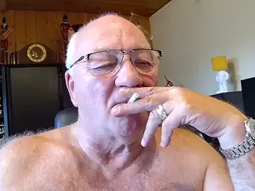 Stripchat Free Live Porn of biggandybig