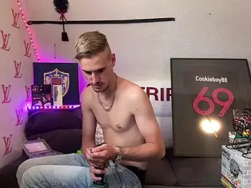 Stripchat Best live sex cam show of Cookieboy88
