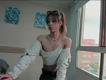 Stripchat Live Sex Cam of stormytt_
