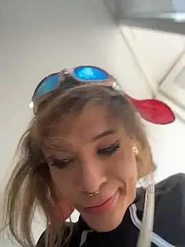 Stripchat Sex Cam of stormytt_