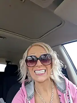 Stripchat Sex Cam of BeautifulMeFire23