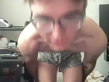 Stripchat Free Live Porn of ryan_28747