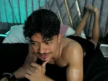 Stripchat Adult Webcam of NicolaiKarav