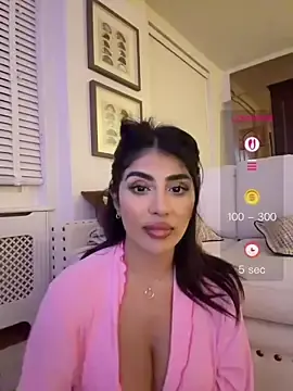 Stripchat Live Sex of ArabicBarbie