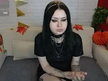 Stripchat Adult Webcam of KiraKrahe