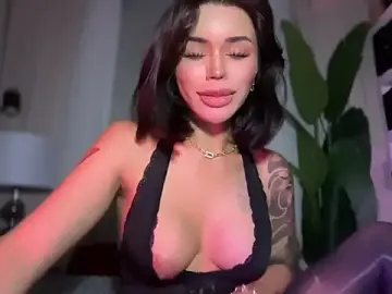 Stripchat Live Sex of ParisianDoll