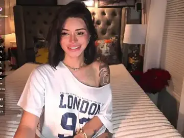 Stripchat Adult Webcam of ParisianDoll