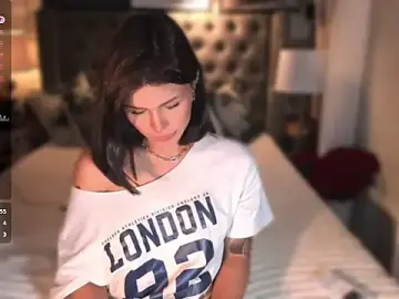 Stripchat Best Webcam of ParisianDoll