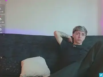 Stripchat Adult Webcam of ethan_and_ava