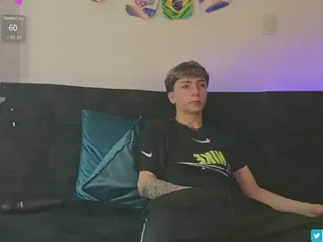 Stripchat Sex Cam of ethan_and_ava