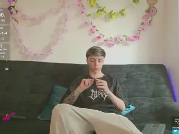 Stripchat Live Porn of ethan_and_ava