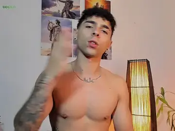 Stripchat Nude Webcam of Alex_zt7