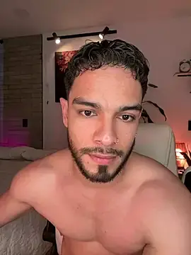 Stripchat Free Porn Cam of Josseph1_