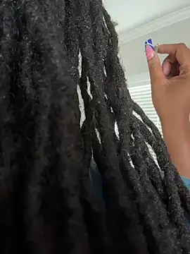 Stripchat Live Sex Cam of GirthGoddessCoco