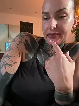 Stripchat Free Live Porn of KathaleaNoir