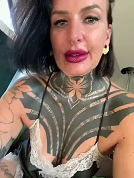 Stripchat Watch Live Sex Cams of KathaleaNoir
