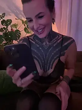 Stripchat Watch Live Sex Cams of KathaleaNoir