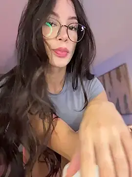 Stripchat Free Porn Cam of _Valentinaa_