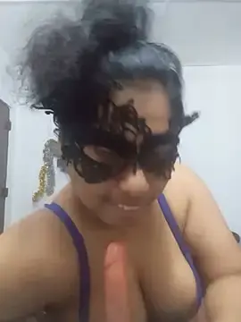 Stripchat Nude Webcam of Expose_Queen