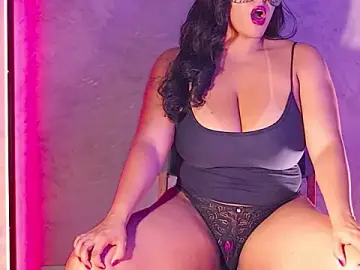 Stripchat Free Live Porn of Morenahotcam