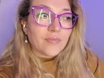 Stripchat Adult Video Chat of Naty_Mature_