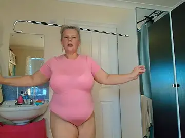 Stripchat Best live sex cam show of HoneyBBW96