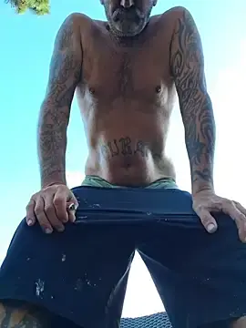 Stripchat Free Porn Cam of Hotbodyscottie