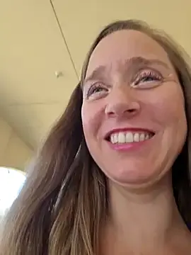 Stripchat Best Webcam of SkyelarsWorld