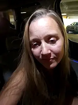 Stripchat Free Porn Cam of SkyelarsWorld