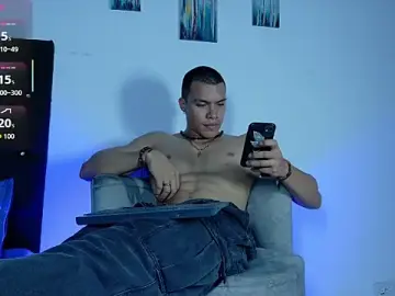 Stripchat Private Sex Chat of adriel_escalante