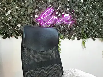 Stripchat Free Porn Cam of DestinyHills