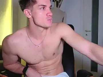 Stripchat Adult Webcams of MaxKaiden