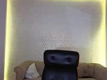 Stripchat Adult Webcam of MaxKaiden