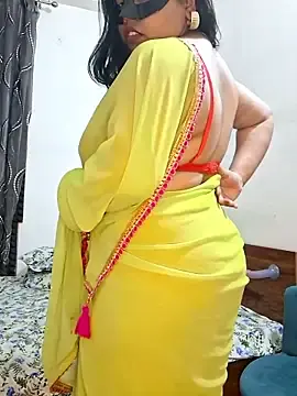 Stripchat Sex Cam of PRIYA_THE_QUEEN