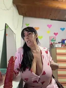 Stripchat Sex Cam of Sofyalone_