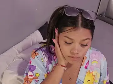 Stripchat Adult Webcam of HatsaJones