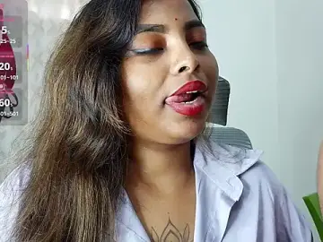 Stripchat Live Porn of OpposedLoom