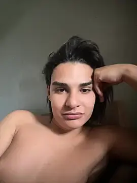 Stripchat Watch Live Sex Cams of Sollanokm