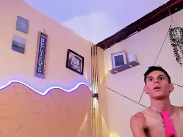 Stripchat Free Live Porn of Thiiago_xxx