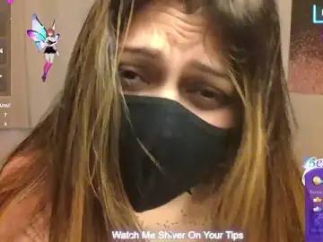 Stripchat Adult Webcam of VoluptuousGoddess