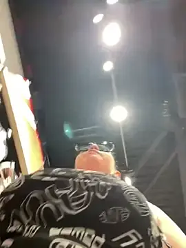 Stripchat Best live sex cam show of CrazzyChicks
