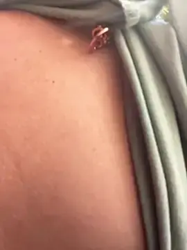 Stripchat Sex Cam of CrazzyChicks