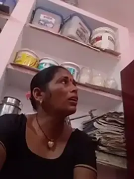 Stripchat Sex Cam of Rakhihot35