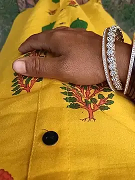 Stripchat Live Porn of YOURBHABI143